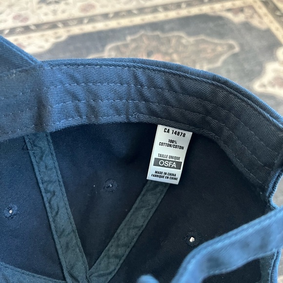 Signed Blue Oilers dad Cap - Picture 4 of 4